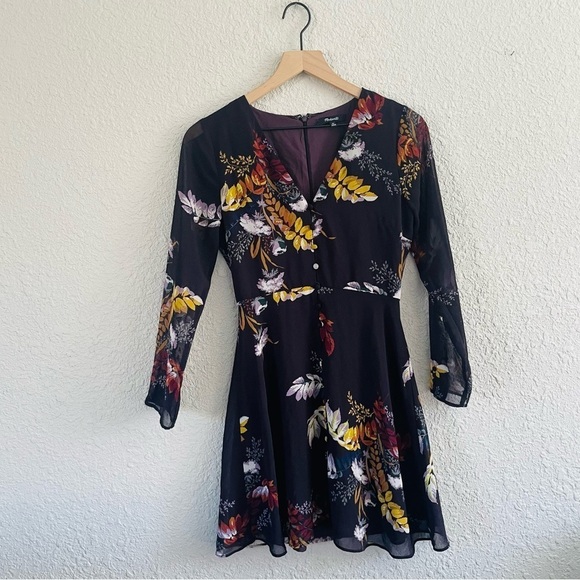 Madewell Lilyblossom Button-Front Dress in Blooming Oasis - Picture 2 of 16